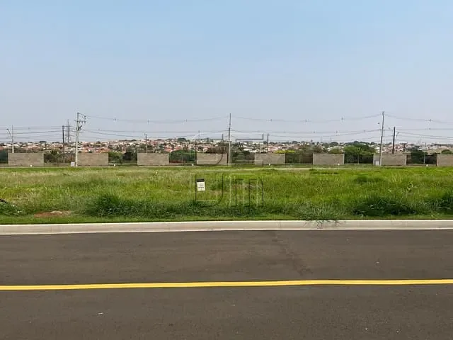 Terreno com 339m², à venda, no bairro Gleba Simon Frazer em Londrina
