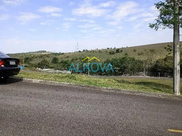 Terreno com 360m², à venda, no bairro Santa Luzia em Caçapava