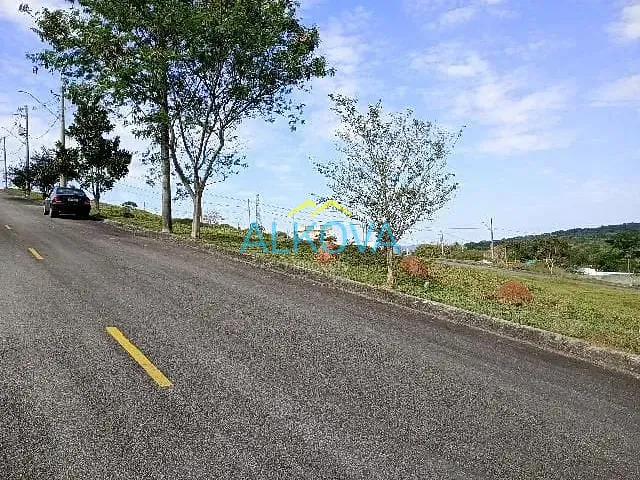 Terreno com 360m², à venda, no bairro Santa Luzia em Caçapava