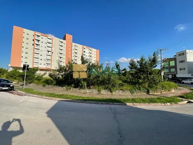 Terreno com 2350m², à venda, no bairro Jardim Aquarius em São José dos Campos