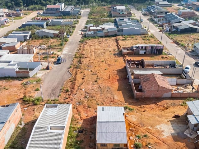 Terreno à venda, no bairro Estados em Fazenda Rio Grande