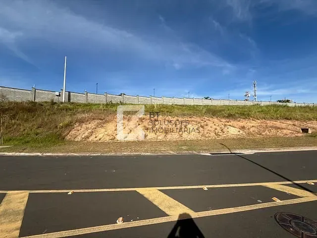 Terreno com 587m², à venda, no bairro Jardim Santa Rita em Indaiatuba