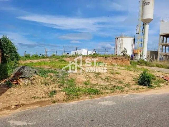 Terreno com 215m², à venda, no bairro David de Paula em Andradas