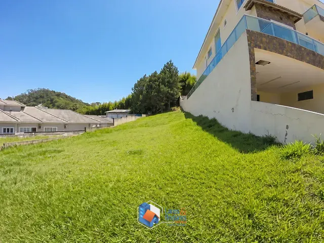 Terreno com 551m² 1 quarto e 1 banheiro, à venda, no bairro Valville em Santana De Parnaíba