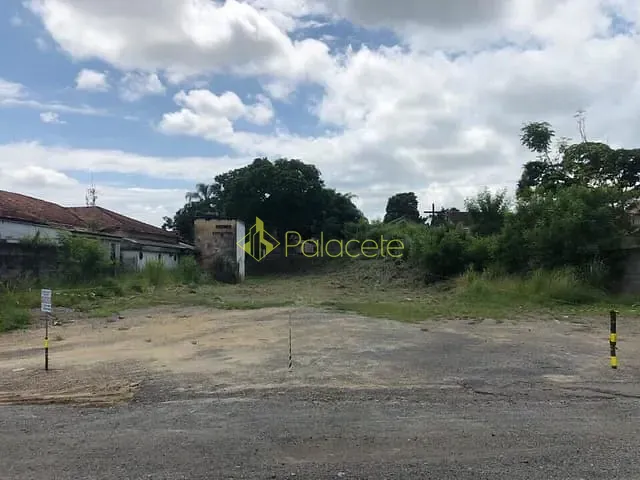 Terreno com 560m², à venda, no bairro Centro em Canas