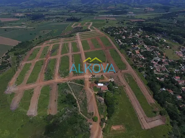 Terreno com 197m², à venda, no bairro Parque Residencial Maria Elmira em Caçapava