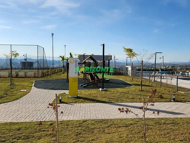 Terreno com 336m², à venda, no bairro Urbanova em São José dos Campos