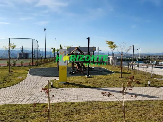 Terreno com 336m², à venda, no bairro Urbanova em São José dos Campos