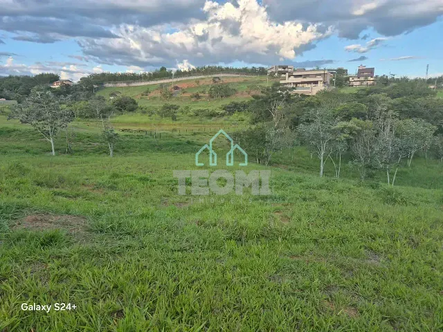 Terreno com 1036m², à venda, no bairro Loteamento Comercial e Residencial Village da Serra em Tremembé