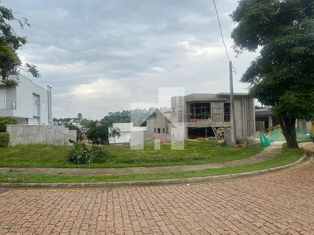 Terreno com 636m², à venda, no bairro Condomínio Reserva da Serra em Jundiaí