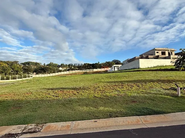 Terreno com 360m², à venda, no bairro Jardim Residencial Sapezal em Indaiatuba