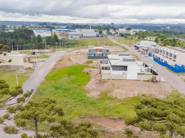 Terreno à venda, no bairro Jardim Orestes Thá em Quatro Barras