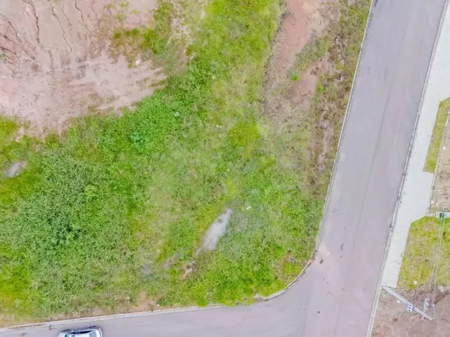 Terreno à venda, no bairro Jardim Orestes Thá em Quatro Barras