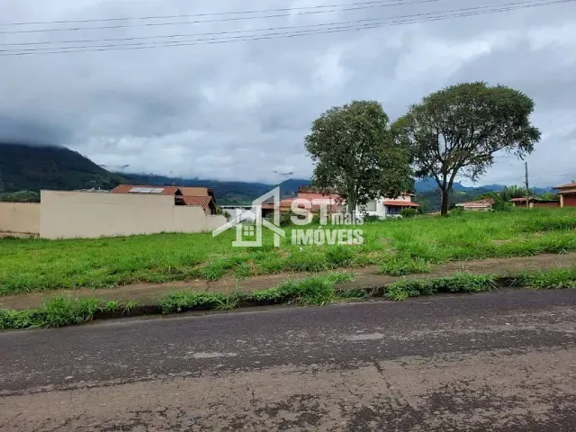 Terreno com 300m², à venda, no bairro Jardim Itália em Andradas