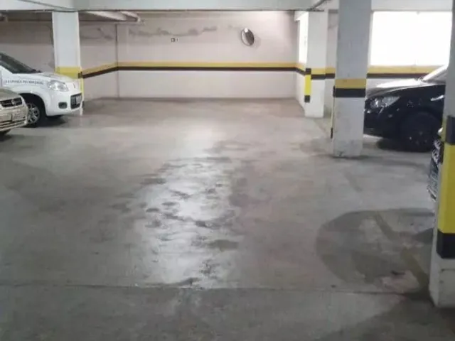 Terreno à venda, no bairro Água Verde em Curitiba