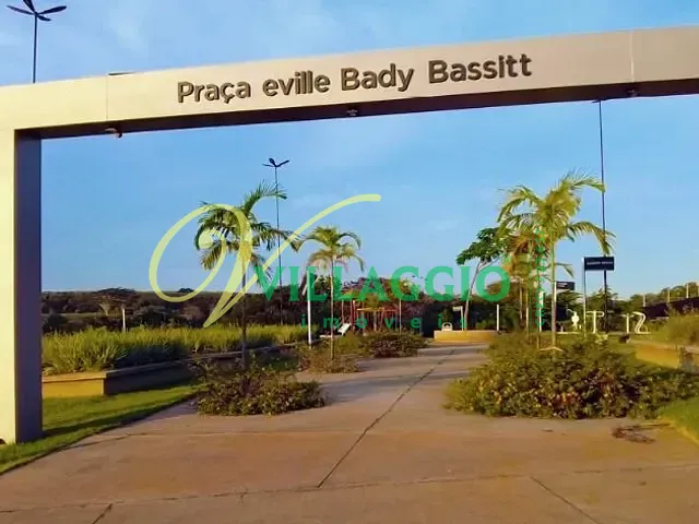 Terreno com 757m², à venda, no bairro Centro em Bady Bassitt