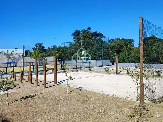 Terreno com 200m², à venda, no bairro Piracangaguá em Taubaté