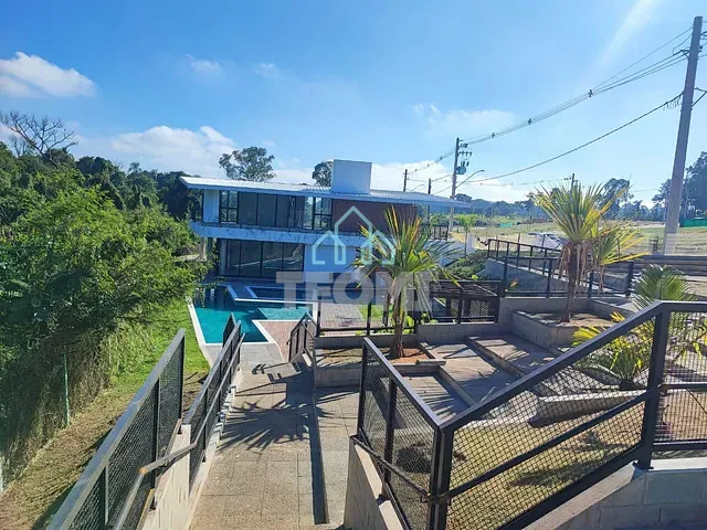 Terreno com 200m², à venda, no bairro Piracangaguá em Taubaté