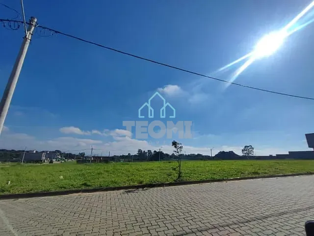 Terreno com 200m², à venda, no bairro Piracangaguá em Taubaté