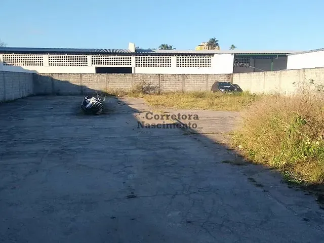 Terreno com 600m², para alugar, no bairro Cidade Jardim em Jacareí