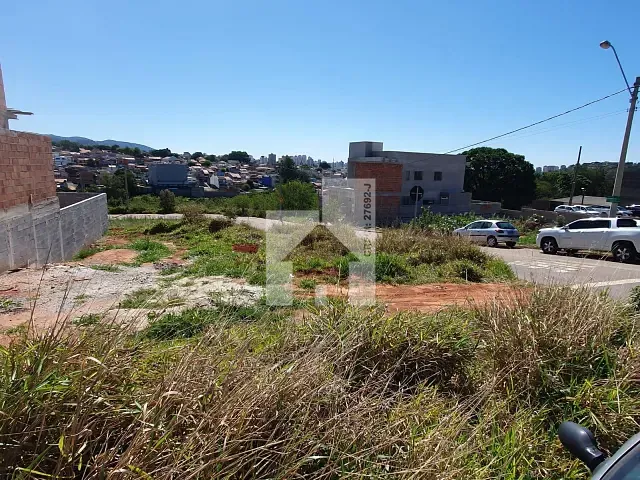 Terreno com 274m², à venda, no bairro Parque Petrópollis em Várzea Paulista