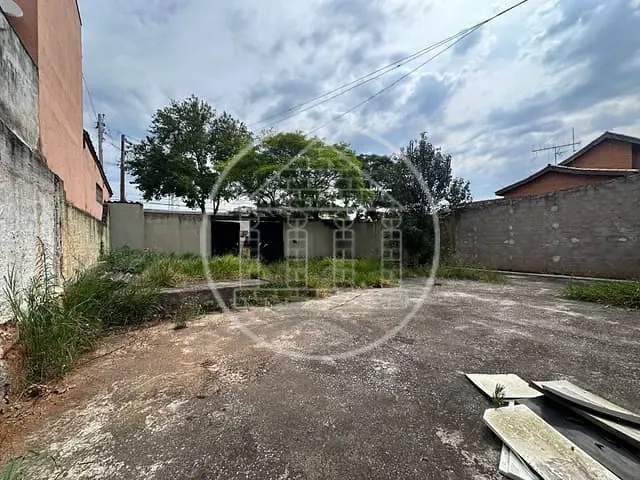 Terreno com 300m², à venda, no bairro Jardim das Imbuias em São Paulo