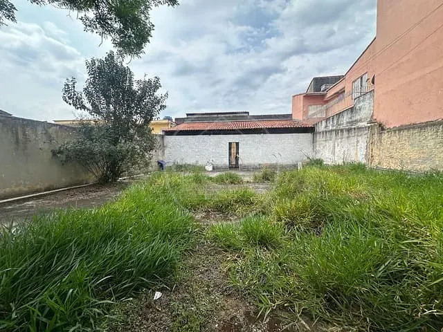 Terreno com 300m², à venda, no bairro Jardim das Imbuias em São Paulo
