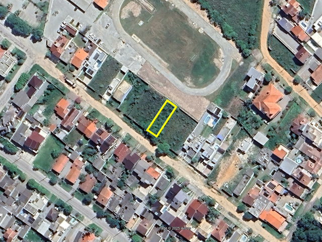 Terreno com 300m², à venda, no bairro Três Vendas em Pelotas