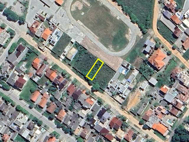 Terreno com 300m², à venda, no bairro Três Vendas em Pelotas