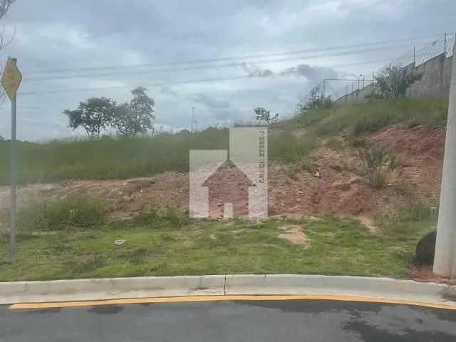 Terreno com 160m², à venda, no bairro Corrupira em Jundiaí