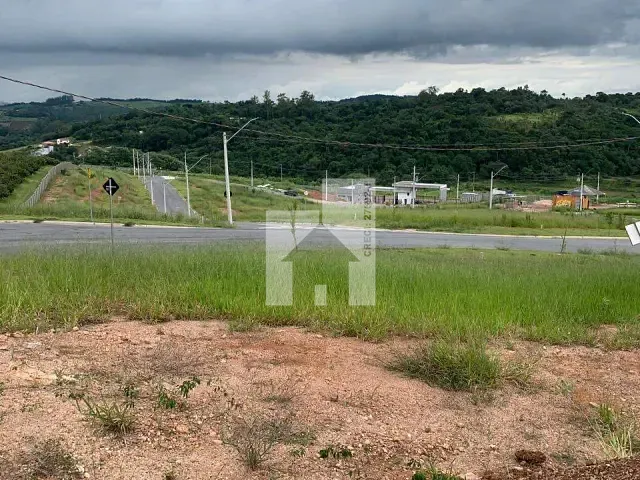 Terreno com 160m², à venda, no bairro Corrupira em Jundiaí