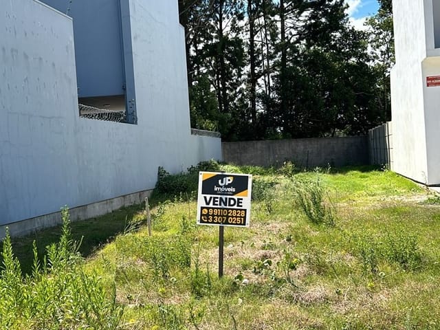 Terreno com 272m², à venda ou para alugar, no bairro Laranjal em Pelotas
