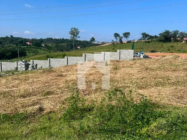 Terreno com 154m², à venda, no bairro Corrupira em Jundiaí