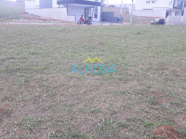 Terreno com 250m², à venda, no bairro Recanto dos Eucaliptos em São José dos Campos