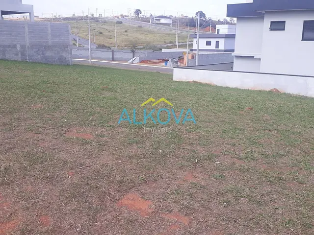 Terreno com 250m², à venda, no bairro Recanto dos Eucaliptos em São José dos Campos
