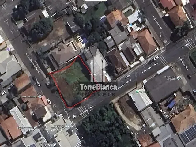 Terreno com 478m², à venda, no bairro Uvaranas em Ponta Grossa
