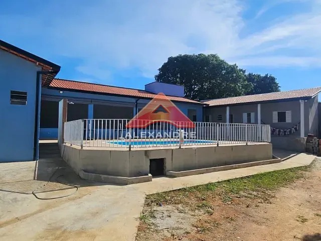 Chácara com 702m², à venda, no bairro Primavera I em São José dos Campos