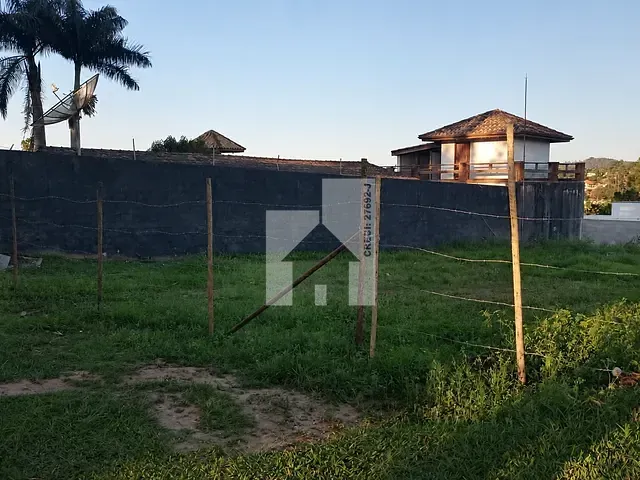 Terreno com 512m², à venda, no bairro Estância Comandante Barros em Jarinu