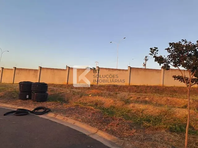 Terreno com 414m², à venda, no bairro Jardim Casablanca em Indaiatuba