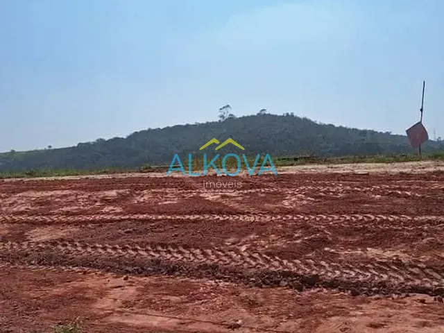 Terreno com 200m², à venda, no bairro Jardim Santa Luzia em São José dos Campos