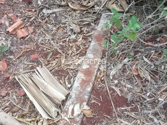 Terreno com 200m², à venda, no bairro Residencial Abussafe em Londrina