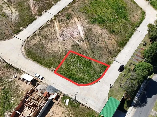 Terreno à venda, no bairro Vila Rivabem em Campo Largo
