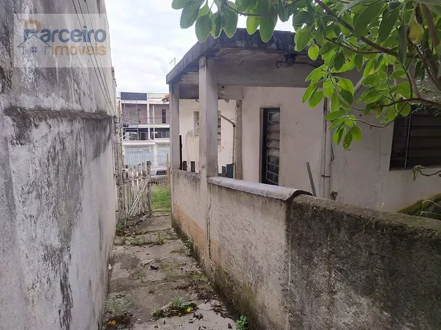 Terreno com 300m², à venda, no bairro Cidade Patriarca em São Paulo