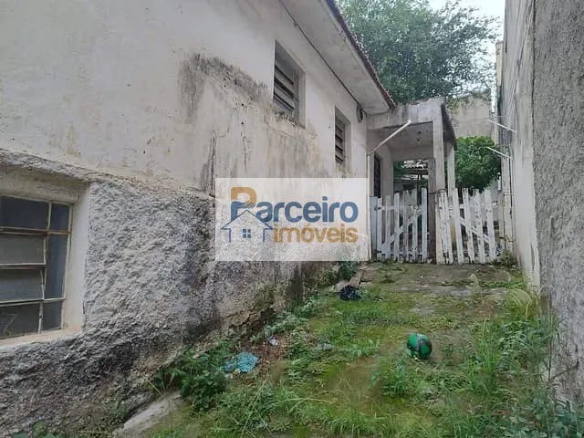 Terreno com 300m², à venda, no bairro Cidade Patriarca em São Paulo