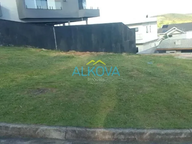 Terreno com 479m², à venda, no bairro Loteamento Verana em São José dos Campos