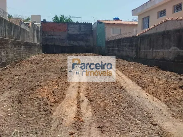 Terreno com 320m², à venda, no bairro Cidade Patriarca em São Paulo