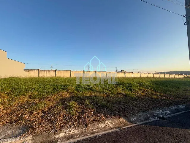 Terreno com 250m², à venda, no bairro Vale dos Cristais em Taubaté