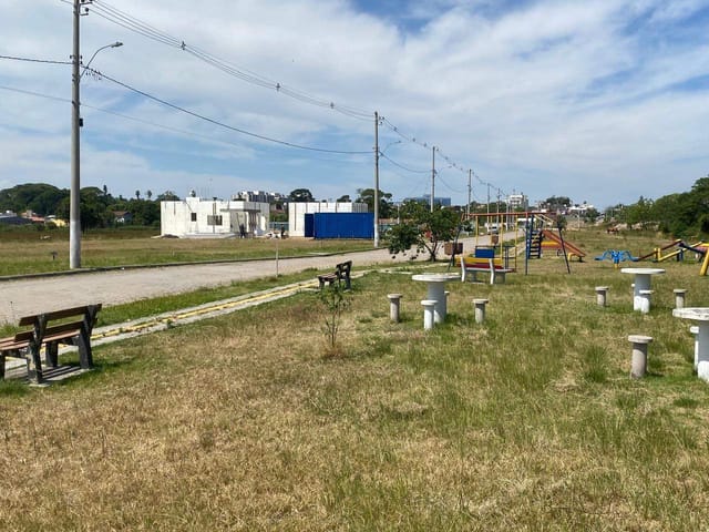Terreno com 267m², à venda, no bairro Centro em Pelotas