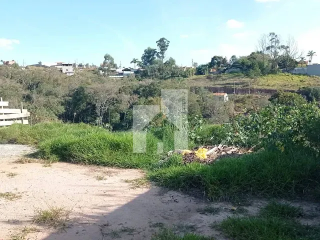 Terreno com 600m², à venda, no bairro Estância Marília em Jarinu