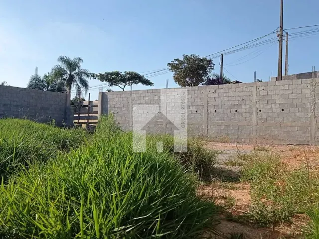 Terreno com 600m², à venda, no bairro Estância Marília em Jarinu